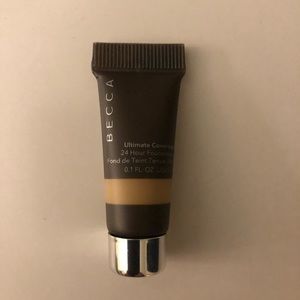 NWT Becca Ultimate Coverage foundation Driftwood